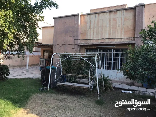 للبيع دار سكني - موقع مميز في شارع فلسطين