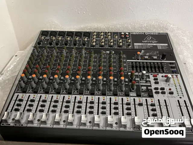 Behringer XENYX QX1832USB Mixer – Excellent Condition – USB + Effects