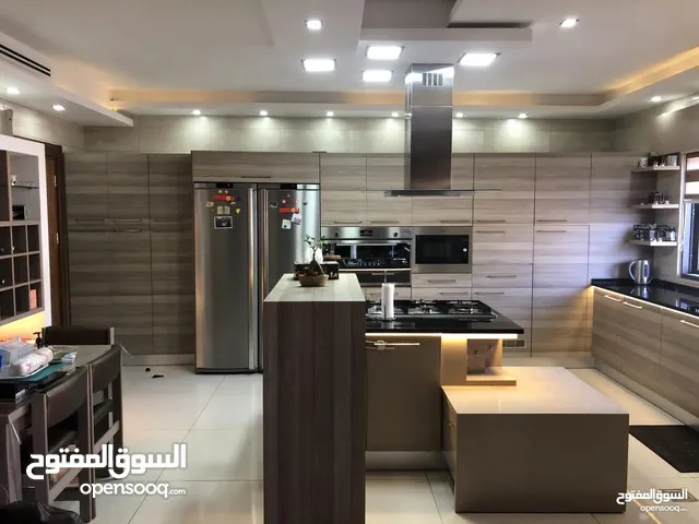 642 m2 More than 6 bedrooms Villa for Sale in Amman Dabouq