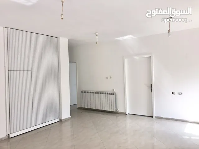 شقة مدخل خاص 125 الف