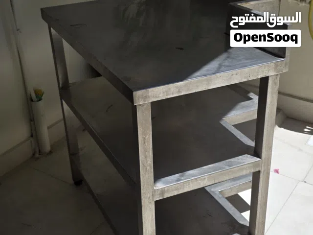 طاولة استنلس استيل