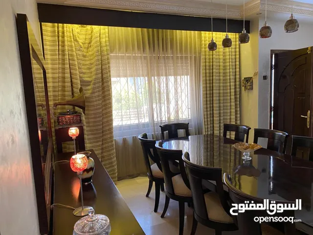370m2 3 Bedrooms Villa for Sale in Amman Khalda