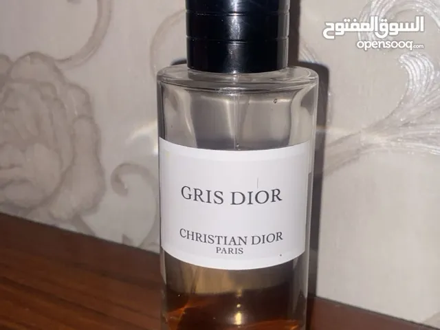 عطر غريس ديور مستخدم ، تقليد و حاله العطر ينفع للاستخدام ، Gris Dior perfume used imitation.