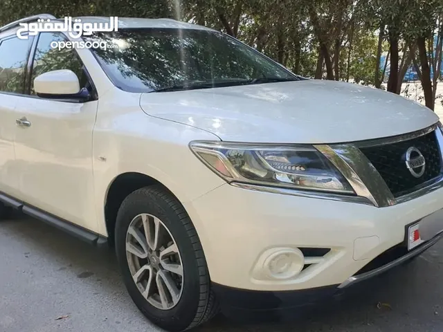 Nissan SUV 4x4 pathfinder 2015 ,55k km