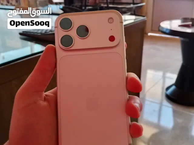 17 برو ماكس وكاله لسه جديد استعمال بسيط