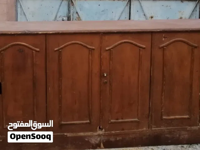 بوفيه مستعملة مترتين وسبعين