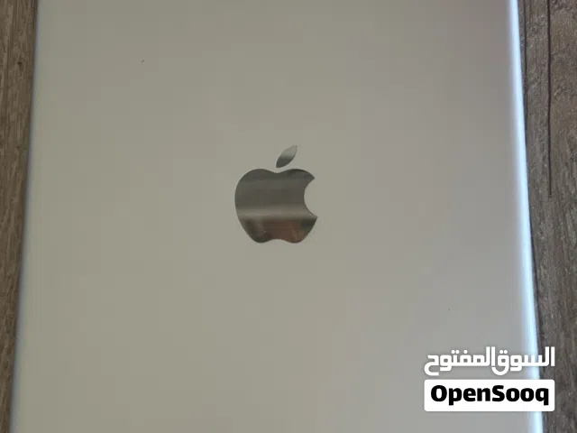 Apple iPad 8 128 GB in Southern Governorate