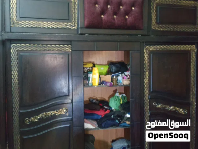 غرفة نوم مستعمله للبيع ناقصها مرأة