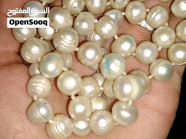 عقد لؤلؤ للبيع صنعاء السعر 150 دولار