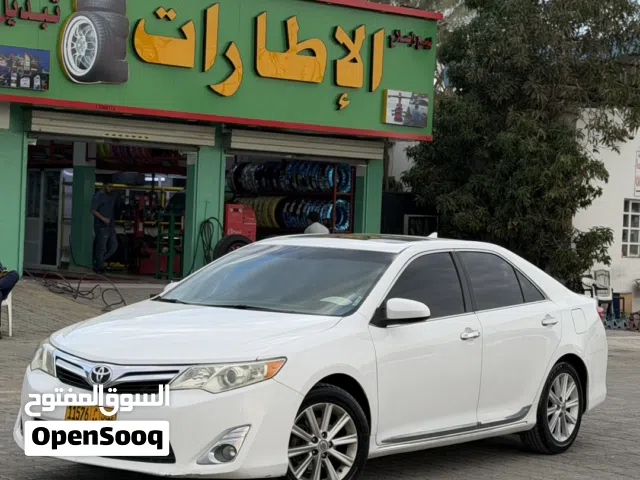 2013 تويوتا كامري XLE
