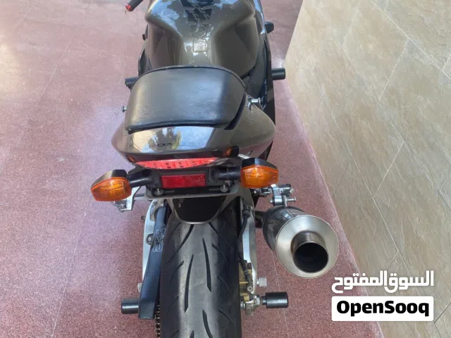 للبيع هوندا 954 RR. موديل 2003