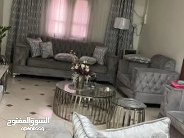 شركة تنظيف كنب وسجاد وموكيت وخزانات في بالمدينة المنورة