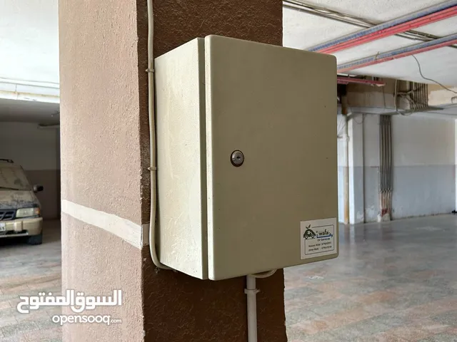 شاحن بطيئ للبيع طول السلك 20 متر
