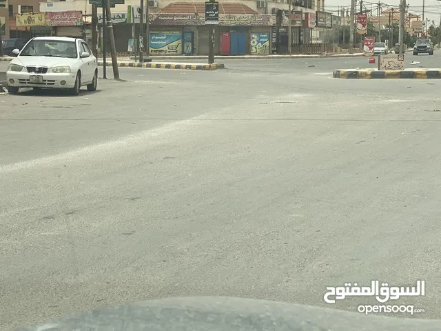 Unfurnished Shops in Mafraq Al-Hay Al-Hashmi