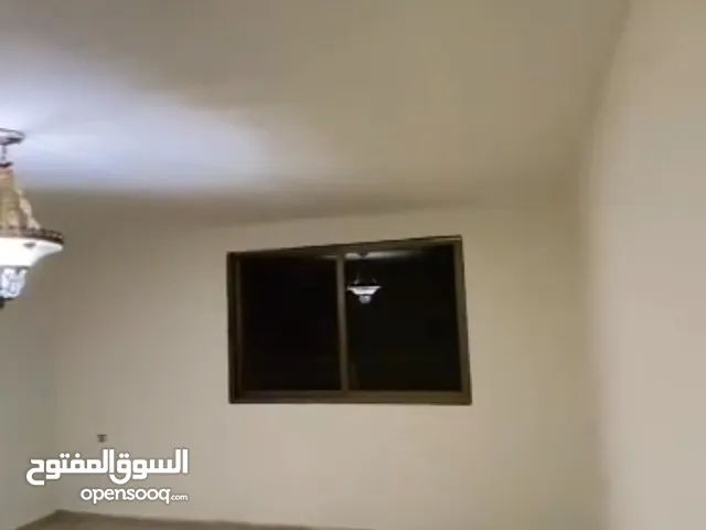 شقه للبيع في حي نزال لذراع الغربي