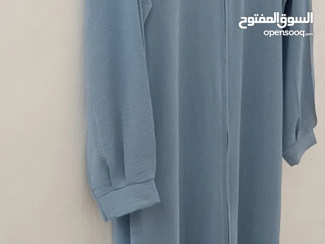 عباية سماوىة من محل الأنيقة