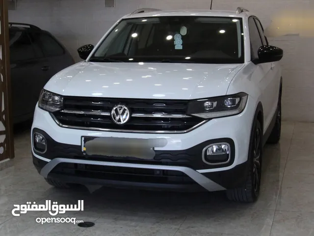 فولكس Tكروس