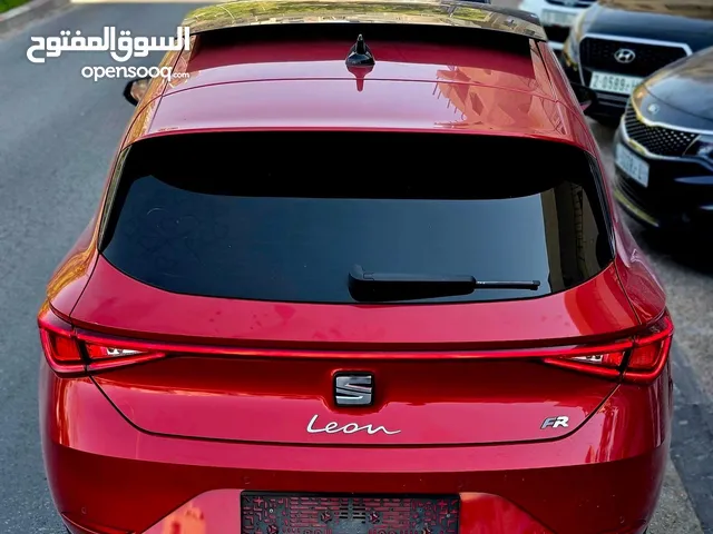 سيات ليون اف ار 2022-21 القصة الجديدة