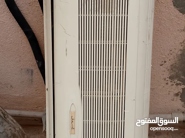 Akai 3 - 3.4 Ton AC in Tripoli
