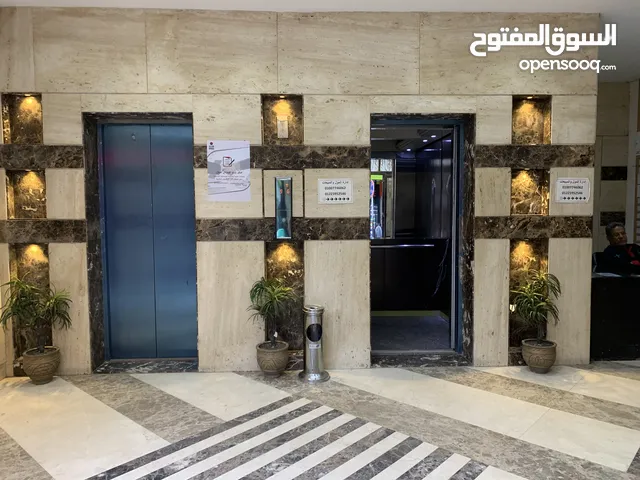 للايجار مقر اداري بتشطيب الترا سوبر لوكس مبني اداري بالكامل بمحطه للرمل