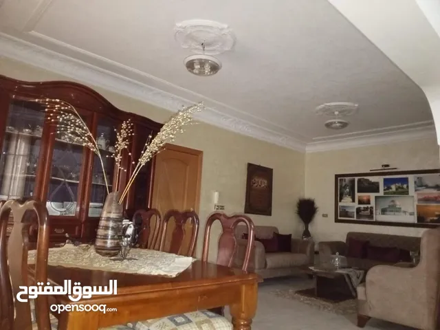700 m2 More than 6 bedrooms Townhouse for Sale in Amman Um El Summaq
