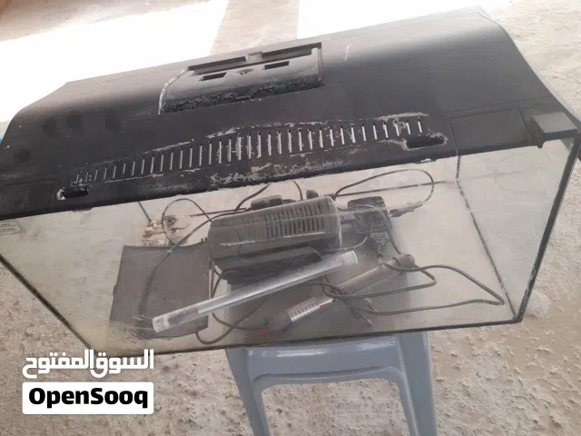 حوض سمك زجاجي مستعمل