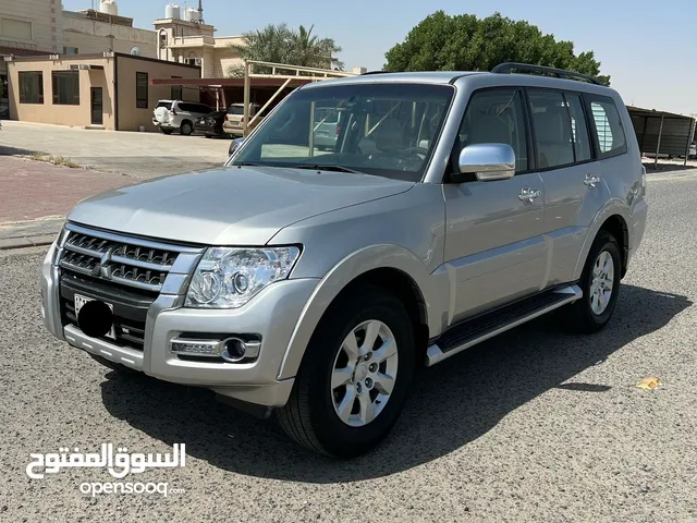 2020ميتسوبيشي باجيرو Mitsubishi Pajero