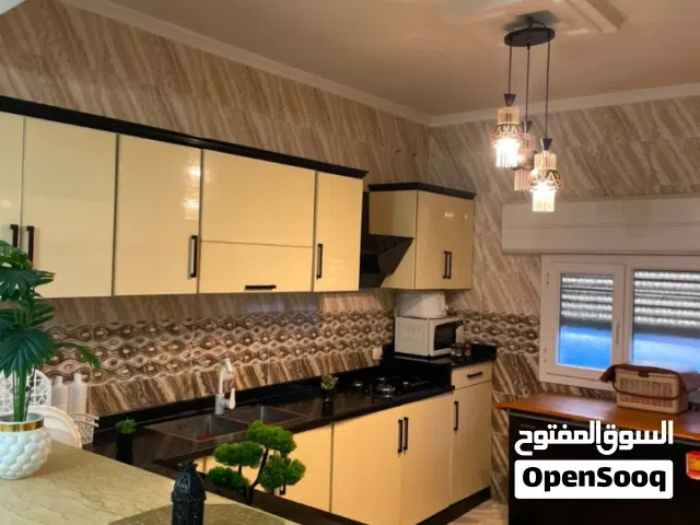 شقه للبيع طريق المطار شارع المطبات