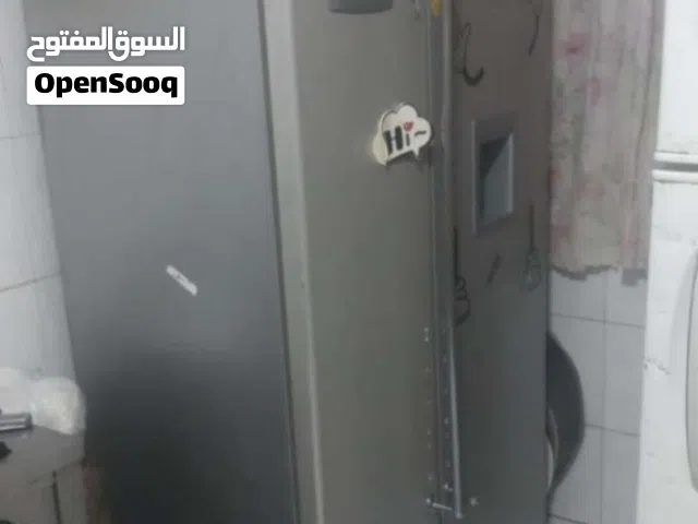 ثلاجه بيكو بابين بحال ممتازه علفحص