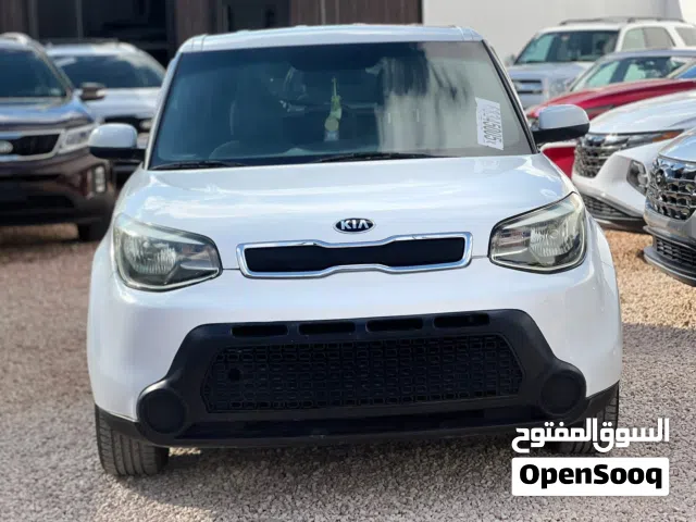 2015 كيا سول Standard