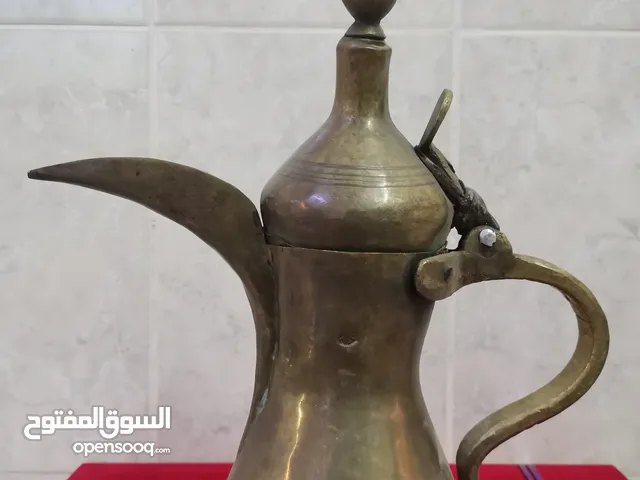 دلة نحاسية تراثية قديمة