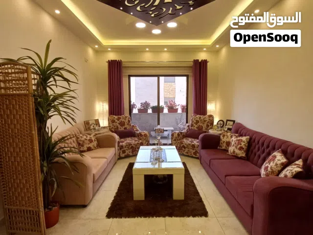 شقة للبيع طابق ثاني مع مصعد في مرج الحمام قرب دوار البكري قرب كراون جلوبال اكاديمي