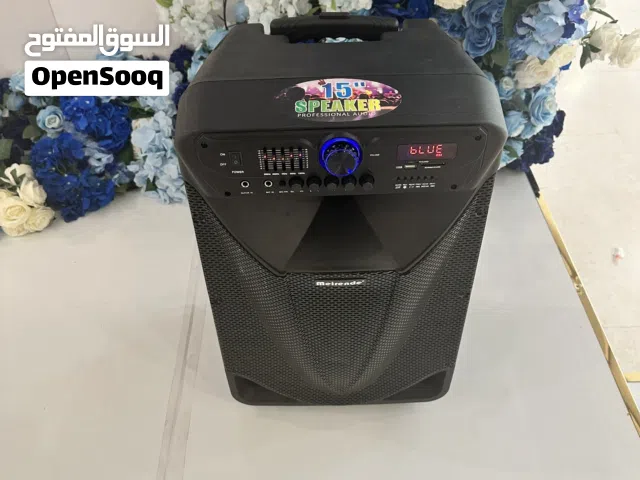 للإيجار اليومي سماعه مع مايك