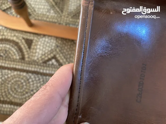 حقيبة جلديه اصليه من ماركة Marc Chantal