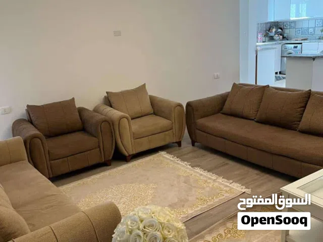 صالون أفرنجي للبيع – حالة ممتازة بسعر حرق لا يفوت