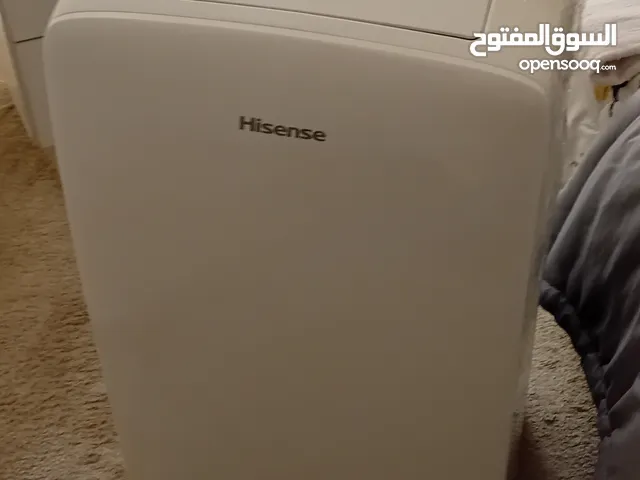 مكيف غاز متنقل هايسنز طن كامل حامي بارد انفيرتر اقتصادي شبه جديد للبيع بسعر 170 دينار .