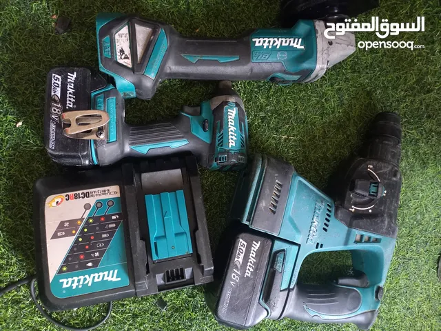 عدة يدوية أصلية شبه جديد  كهرباء او بطارية