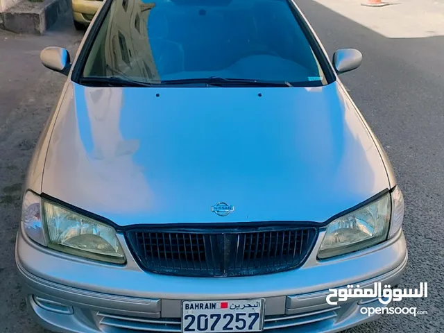Nissan Sunny S in Northern Governorate
