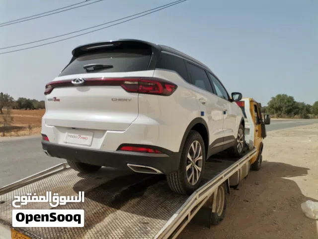 ساحبة لنقل السيارات