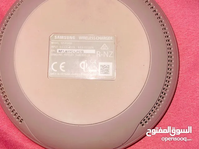 هذا شاحن لاسلكي سامسونج EP-PG950