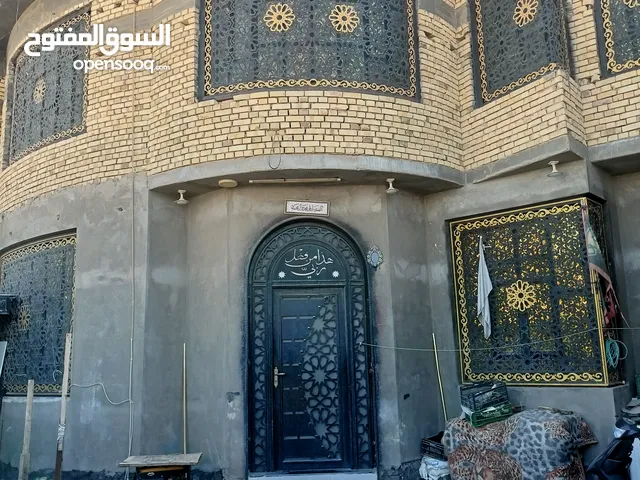 250 m2 5 Bedrooms Townhouse for Sale in Basra Abu Al-Khaseeb