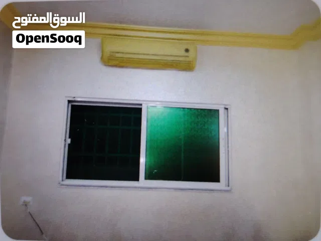 شقة أرضية للبيع في الزرقاء حي الجندي