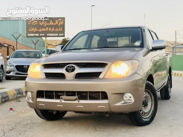 Used Toyota Hilux in Zarqa