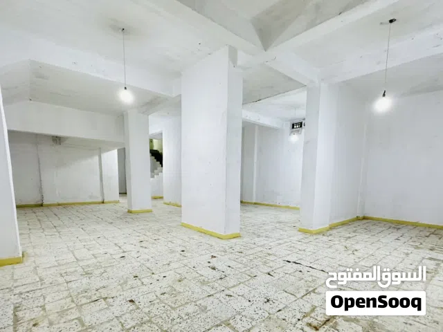 مخزن في موقع ممتاز للايجار . زاويه الدهماني