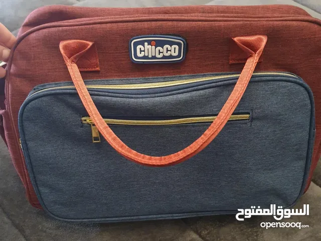 شنته لأغراض ومستلزمات البيبي chicco نظيفة جدا مستعملة اقل من شهر