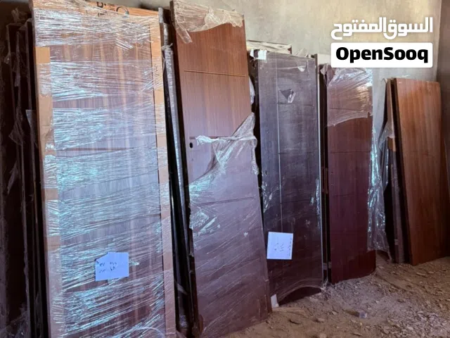 بتبني ومحتاج أبواب بثلث السعر أبواب خشب عدد 100 تفصيل مش تجاري بدون حلوق لم يتم تركيبهم ولم يستخدمو
