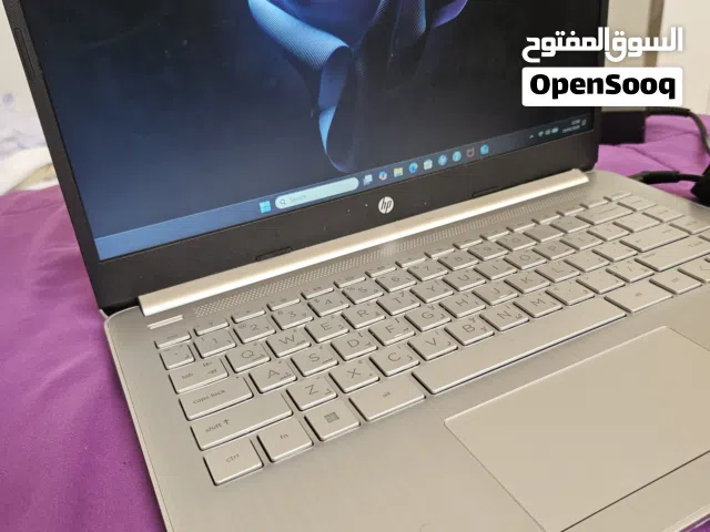 hp laptop i5 8G ram 512g SSD b 2.4ghz good condition but have battry problem