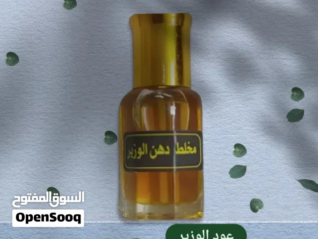 مخلط عود الوزير الخالص.ريحه وثبات وفوحان ممتاز عن تجربة الكثيرين وصار أدمان كم قبلهم والحمدلله