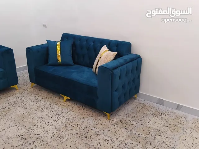 تنجيد وتفصيل جميع انواع الكنب ورواسي التخوت والبفات بأقل الاسعار في السوق