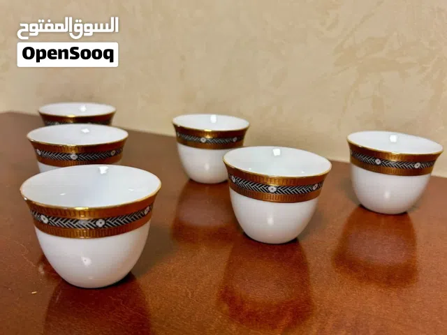 فناجين قهوة و شاي